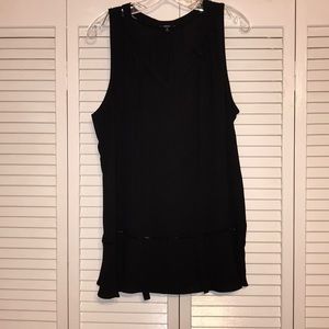 Black shear v neck tank